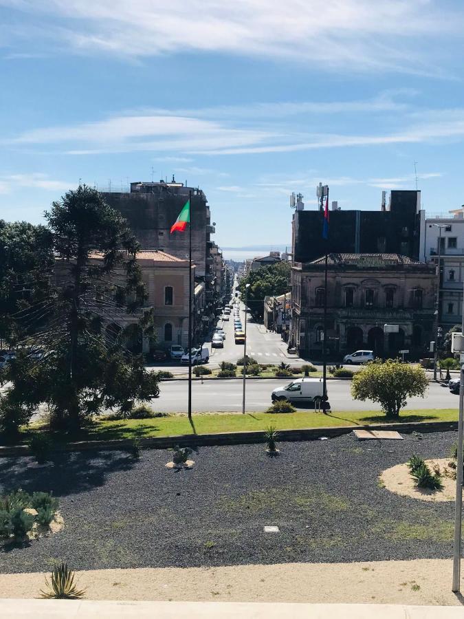 Lavica Di Mezzo Apartments Catania Exteriör bild