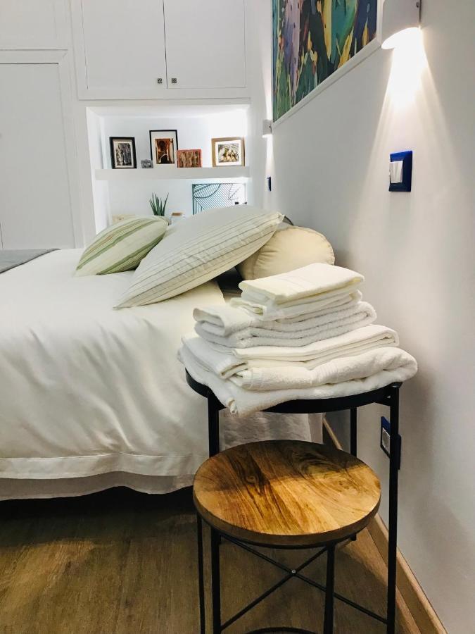 Lavica Di Mezzo Apartments Catania Exteriör bild
