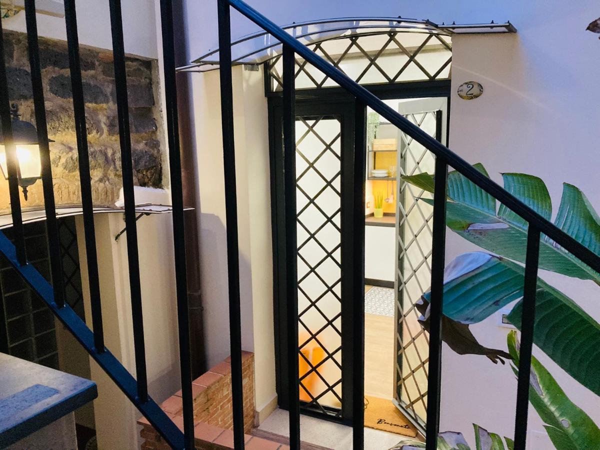 Lavica Di Mezzo Apartments Catania Exteriör bild