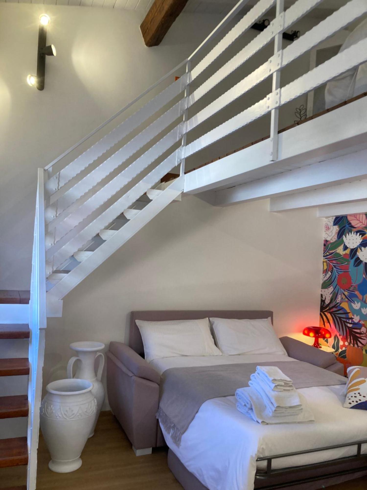 Lavica Di Mezzo Apartments Catania Exteriör bild